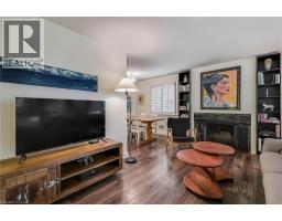 17 ORCHARD Crescent - 10