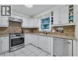 17 ORCHARD Crescent - 15