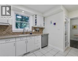 17 ORCHARD Crescent - 16