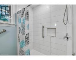 17 ORCHARD Crescent - 20