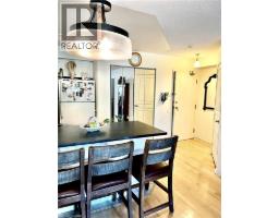140 BATHURST Street UnitNo. 207 - 12