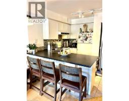 140 BATHURST Street UnitNo. 207 - 15