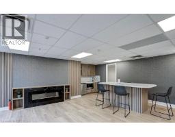 140 BATHURST Street UnitNo. 207 - 5