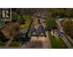 18 E QUEEN Street E - 43