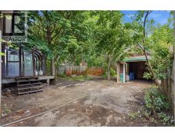 45 PANDORA Avenue N - 4