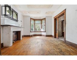 45 PANDORA Avenue N - 5