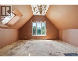 45 PANDORA Avenue N - 8