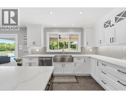 1119 POWERLINE Road E - 10