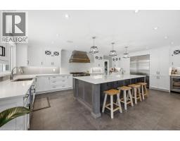 1119 POWERLINE Road E - 7
