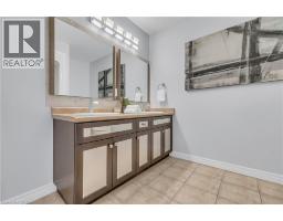 48 CLOUGH Crescent - 24