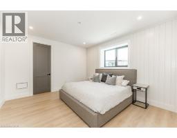 11 GLEN EAGLE Court - 38