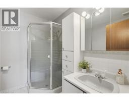 24 RENFREW Drive - 28