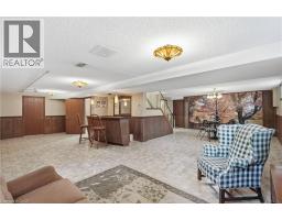 24 RENFREW Drive - 31