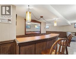 24 RENFREW Drive - 33