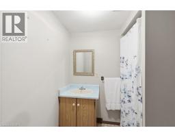 24 RENFREW Drive - 34