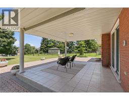 24 RENFREW Drive - 36
