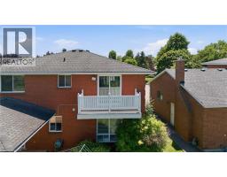 24 RENFREW Drive - 39