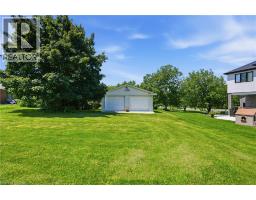 24 RENFREW Drive - 42