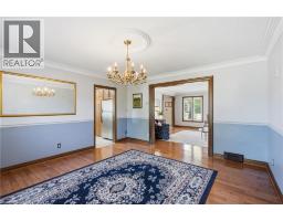 24 RENFREW Drive - 6