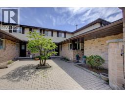 464 BEECHWOOD Place UnitNo. 3 - 1