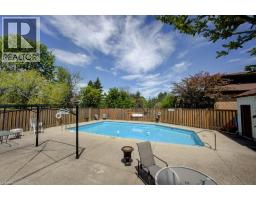 464 BEECHWOOD Place UnitNo. 3 - 33
