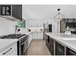 9 LESLIE Drive - 16
