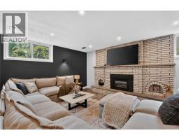 9 LESLIE Drive - 33