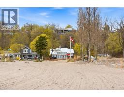 464 EDITH CAVELL Boulevard - 39