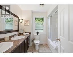 16 CARRINGTON Court - 19