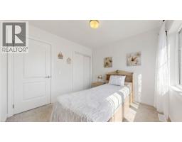 12 EDMINSTON Drive - 27