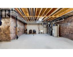 12 EDMINSTON Drive - 33