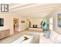 4299 LAKESHORE Road - 12