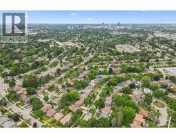 85 TANGLEWOOD Avenue - 43