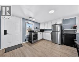 56 DECEW Street - 33