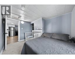 56 DECEW Street - 40