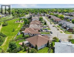56 GOLDEN ACRES Drive - 32