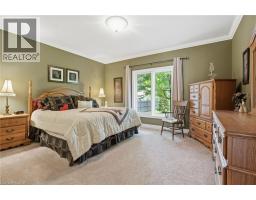 19 GREEN POINTE Drive - 27