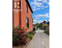 26 CAMPBELL Avenue - 39