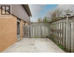 76 CLOVERDALE Crescent - 10