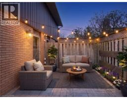 76 CLOVERDALE Crescent - 11