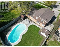 76 CLOVERDALE Crescent - 12