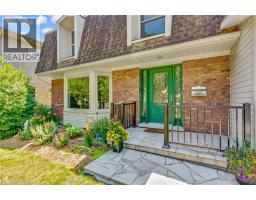 15 LEWIS Crescent - 3