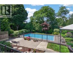 657 IROQUOIS Avenue - 32