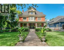 18 BRANT Road N - 2