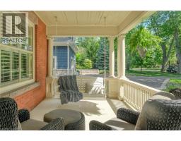 18 BRANT Road N - 5