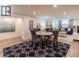 17 WOODSVIEW Avenue - 18
