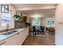 17 WOODSVIEW Avenue - 7