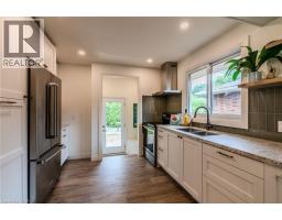 17 WOODSVIEW Avenue - 9