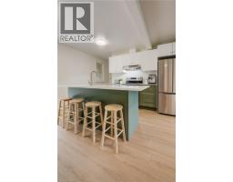 21 CULHAM Drive - 21