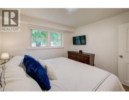 21 CULHAM Drive - 24
